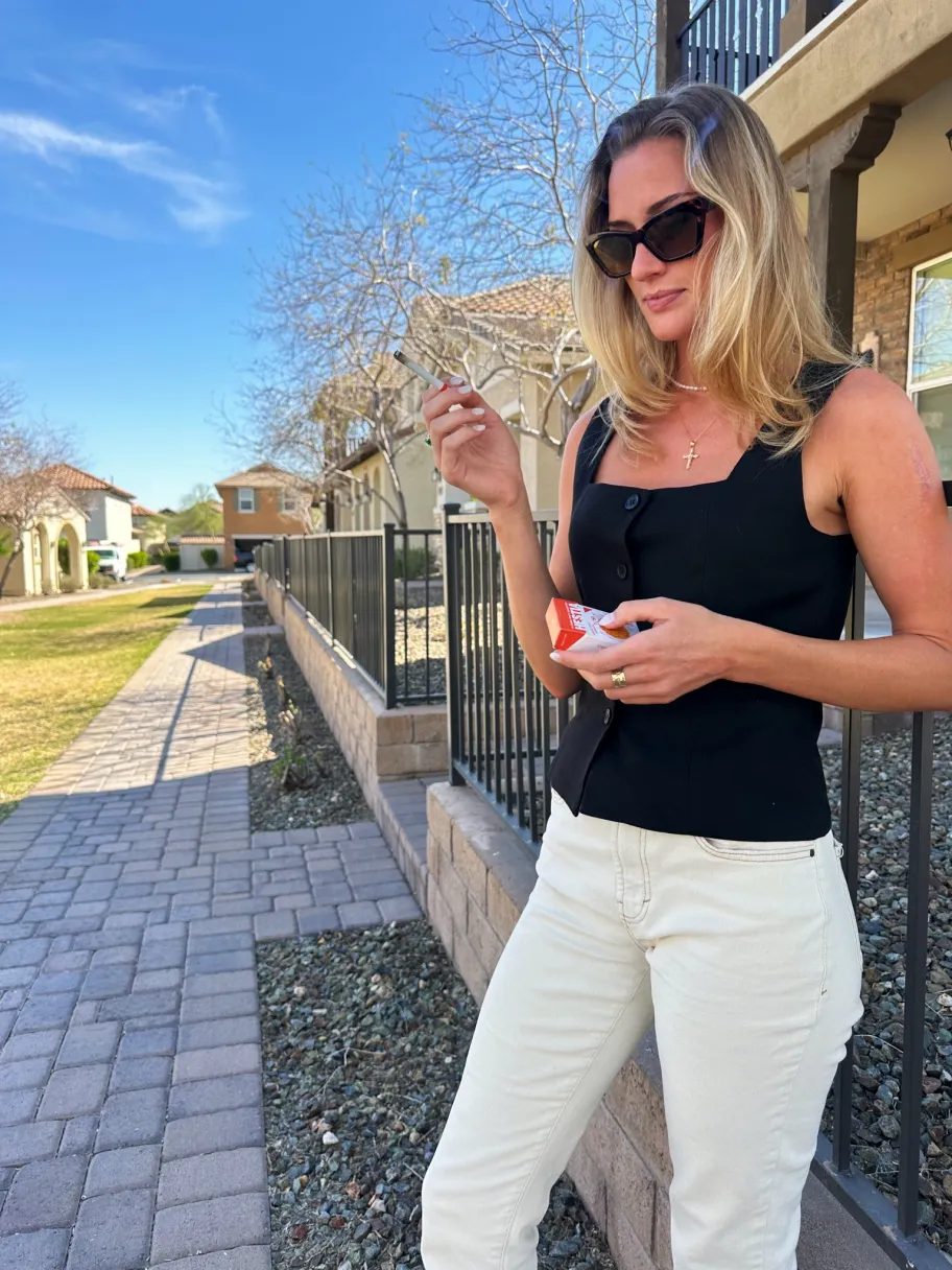 Lilly Gaddis Smoking on X.webp