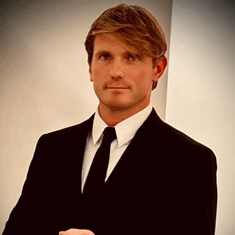 Christian Hartstock Linkedin.png